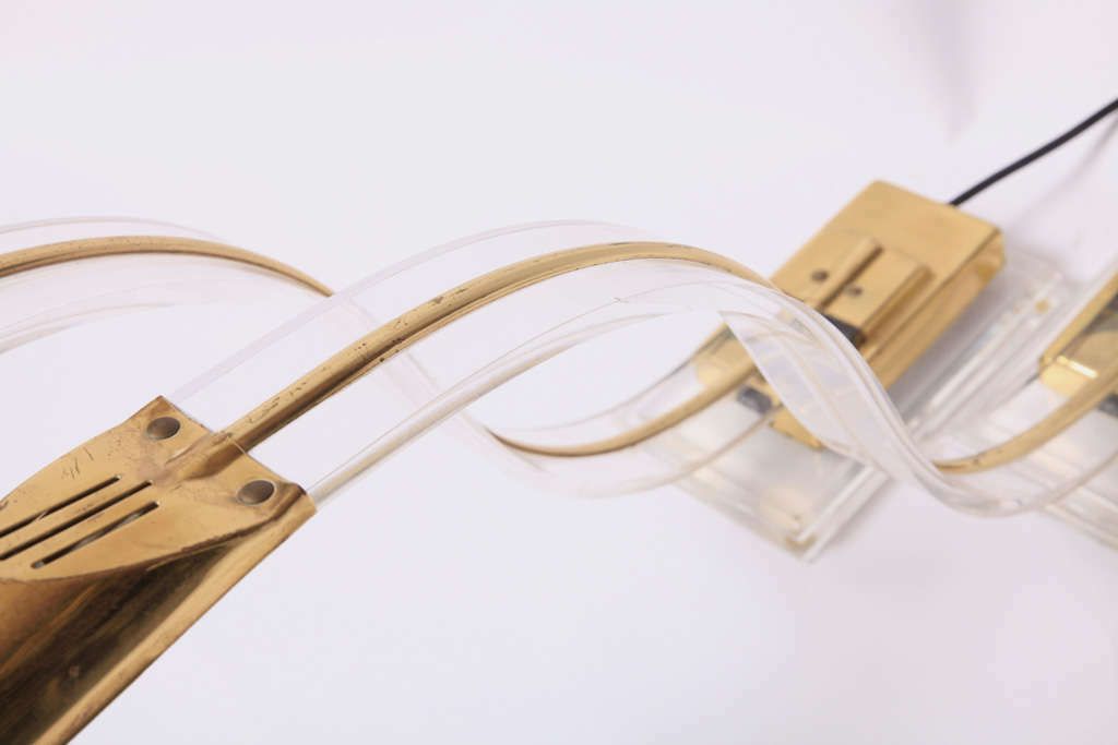 Set Of Two 1970s Italian Modern Brass, Lucite Desk Lamps photo Lighting
