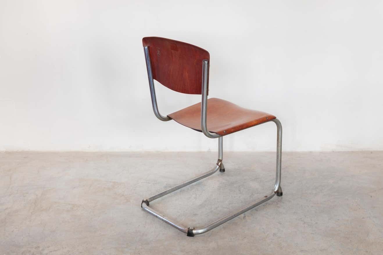 photo furniture Bauhaus Very Rare Chrome Cantilever Pagholz Chairs