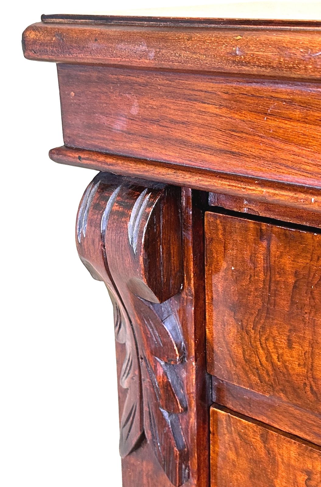 Walnut 19th Century Wellington Chest (England, Circa 1880) photo Furniture