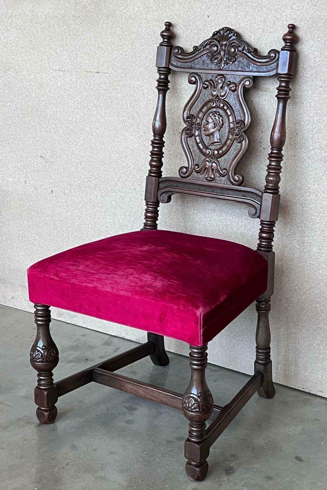 Ensemble de six chaises françaises en noyer sculpté, pieds tournés et assise en velours, XIXe siècle photo for sale