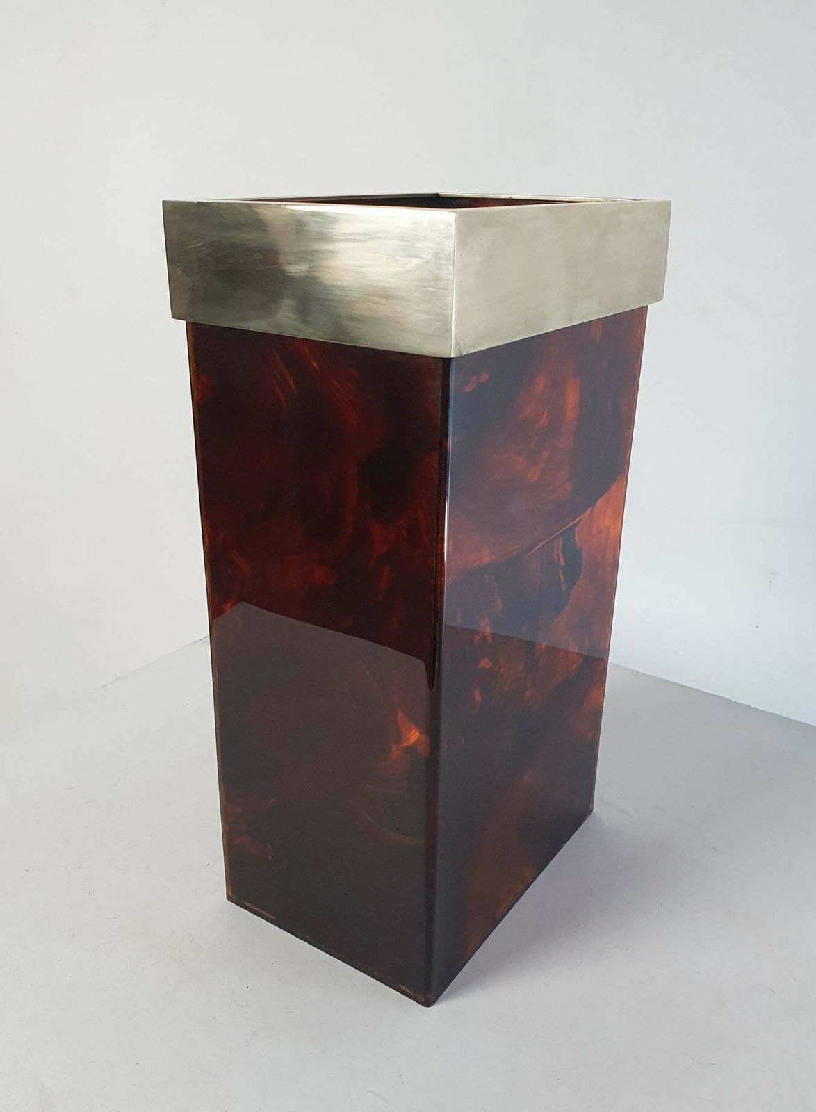 Italian Vase In Tortoise Lucite 1970s photo furniture