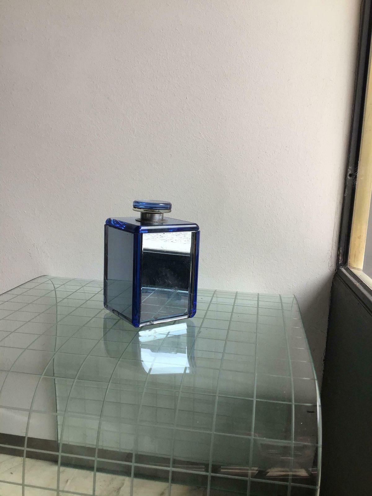 photo vinterior Fontana Arte Bottle Blu Glass Wood 1940 Italy