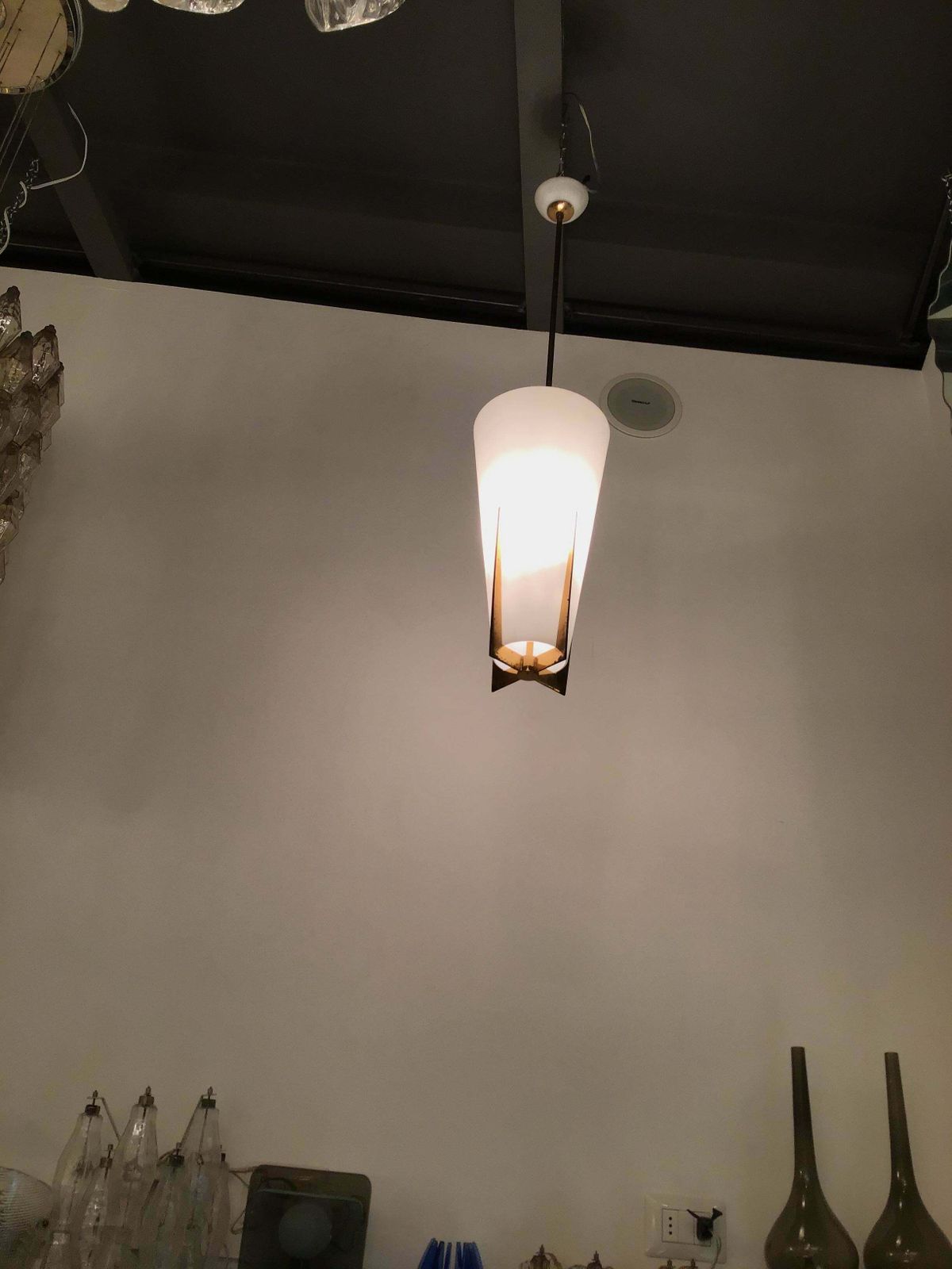 photo vinterior Stilnovo Chandelier Brass Opaline Glass, 1950, Italy