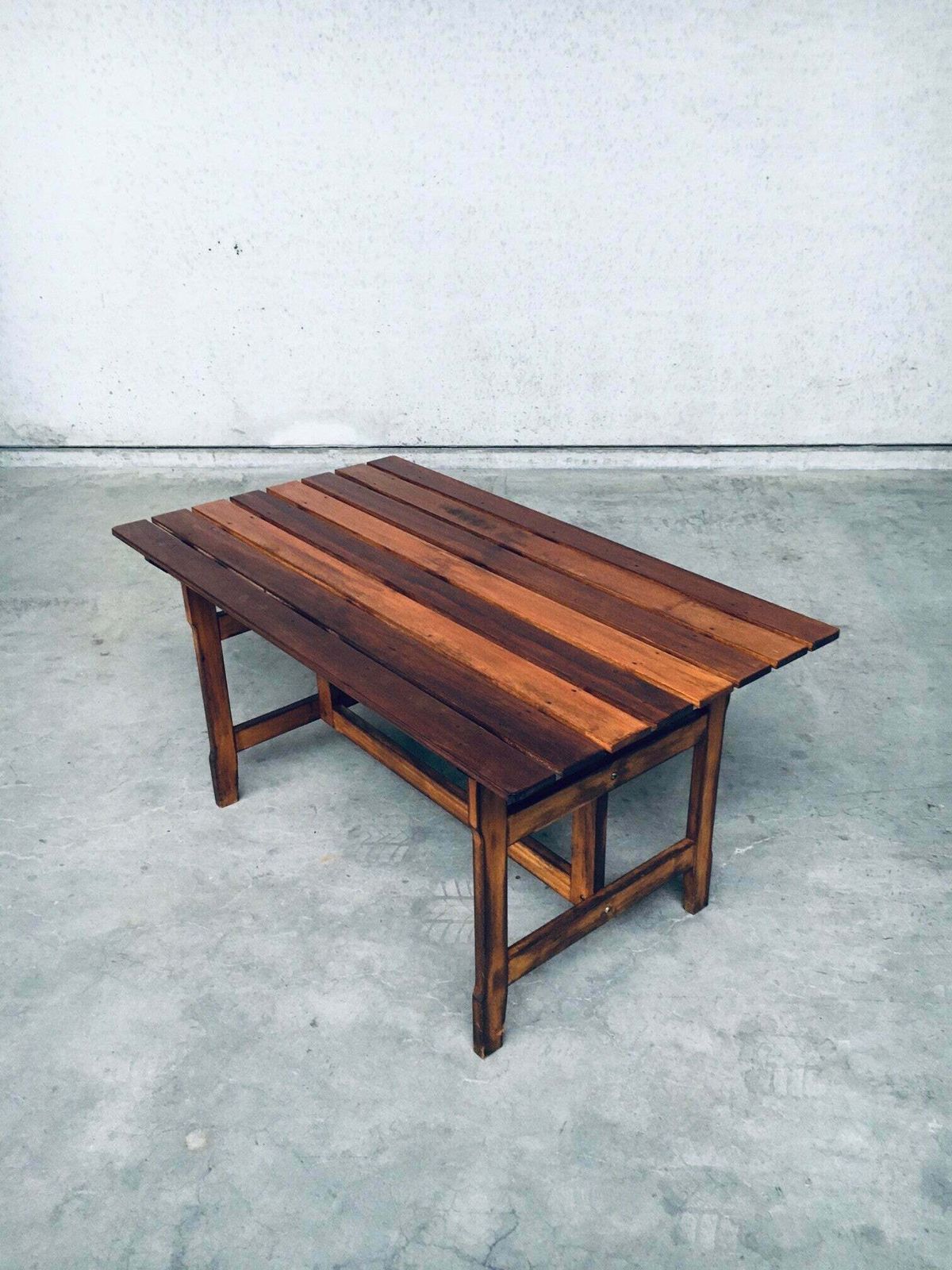 photo furniture Houten Tuin  Of Keukentafel Met Patina, Jaren 1970