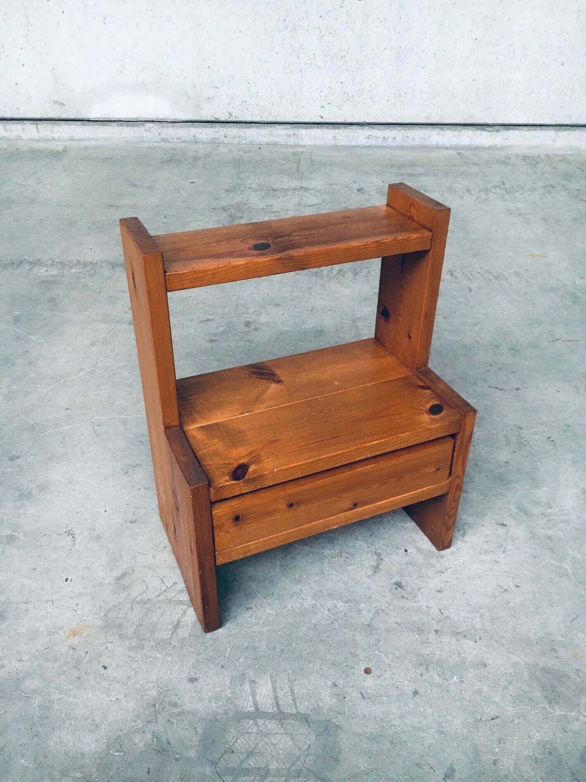 photo vintage Mid Century Scandinavisch Design Grenen Nachtkastjesset, Jaren 1960, Zweden