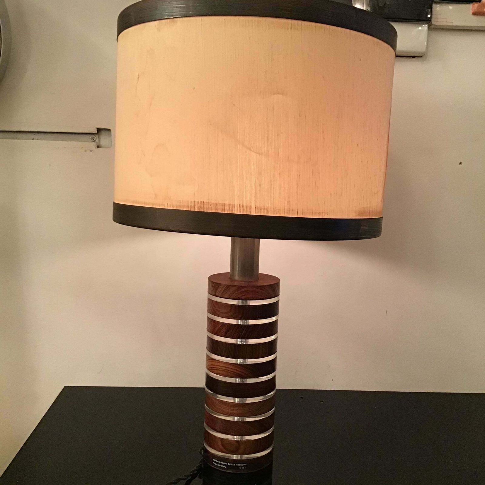photo furniture Felice Antonio Botta Table Lamp Brass Wood Plexiglass Fabric Brass Lampshade1974