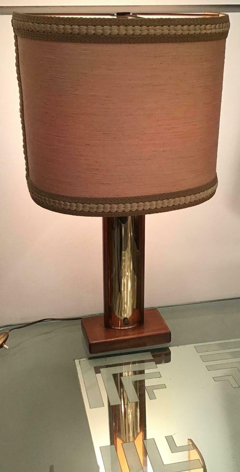 photo vintage Fontana Arte “Pietro Chiesa “ Table Lamp Coloured Convex Mirrored Glass Brass It