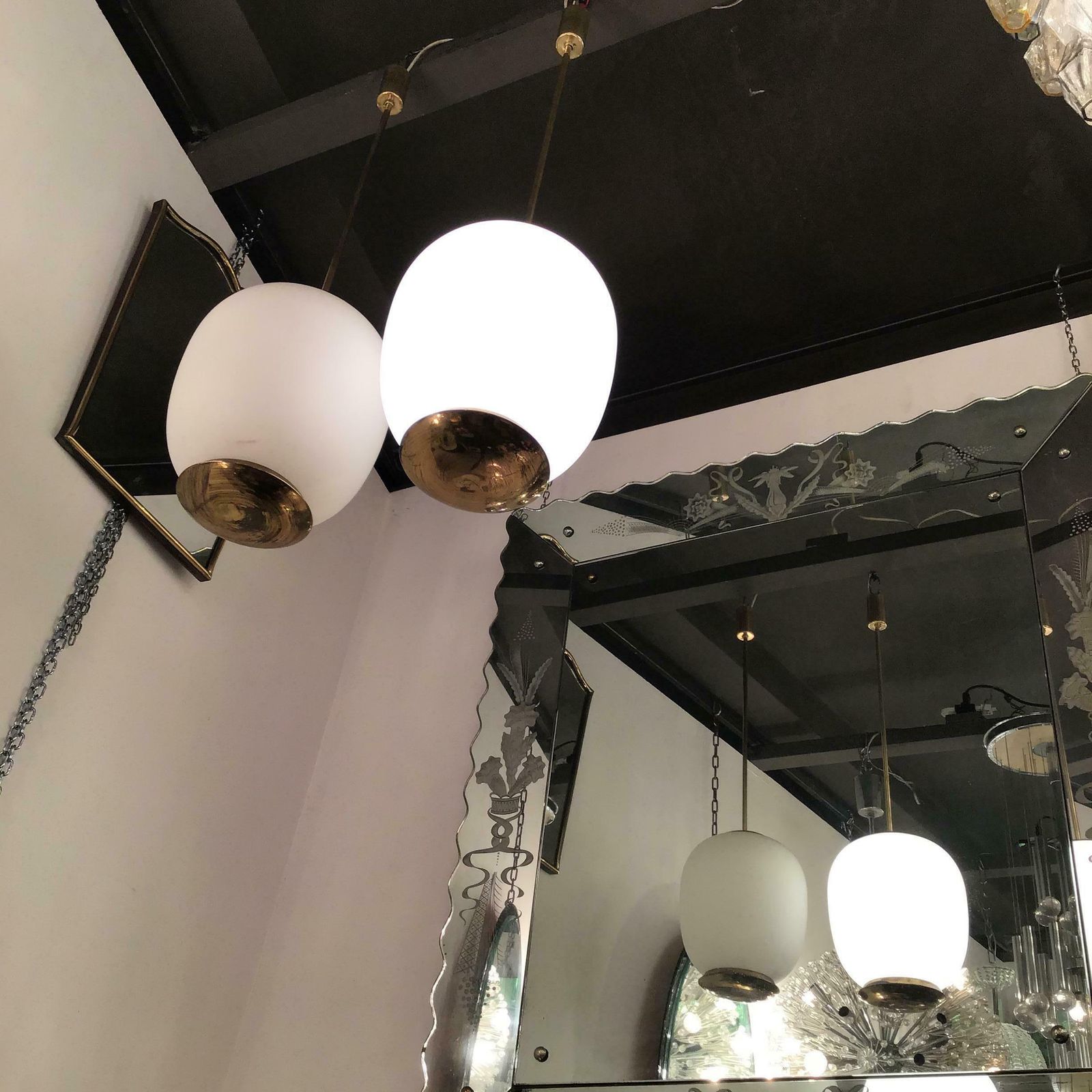 photo vinterior Stilnovo Couple Chandeliers Brass Opaline Glass 1950 Italy