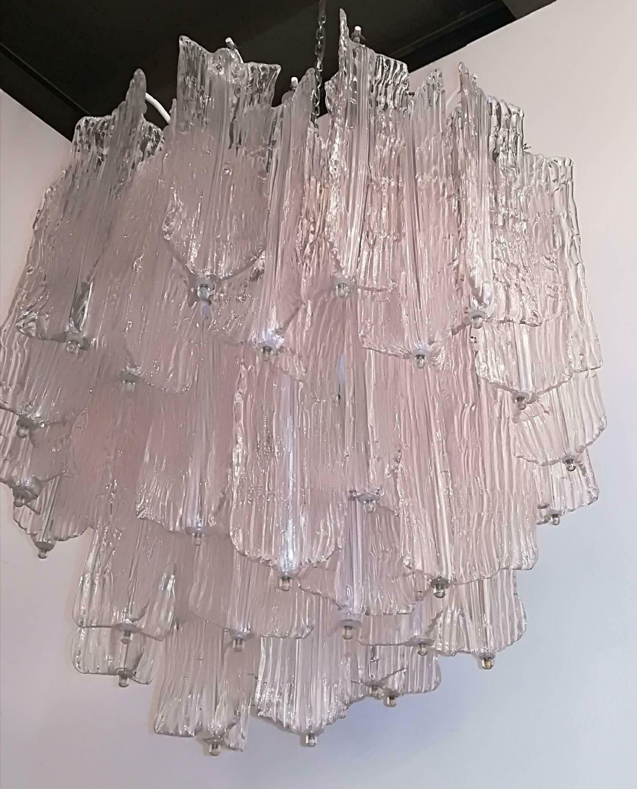 Chandelier Of Brass And Murano Glass Venini 1950. photo Lighting