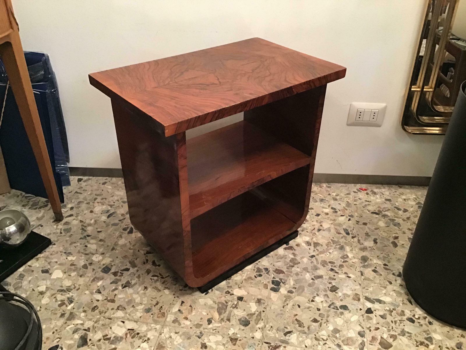 Osvaldo Borsani Coffee Table étagère Wood Covered In Walnut Burl 1940 Italy photo vintage