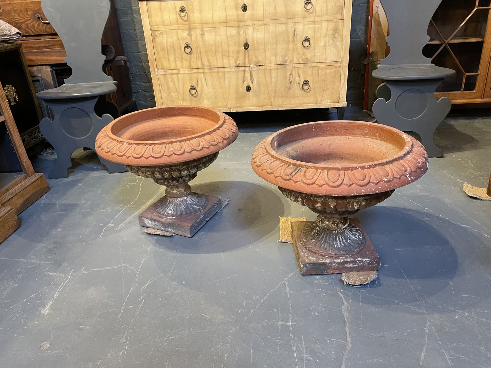 photo buy Pair Terracotta Campana Garden Urns