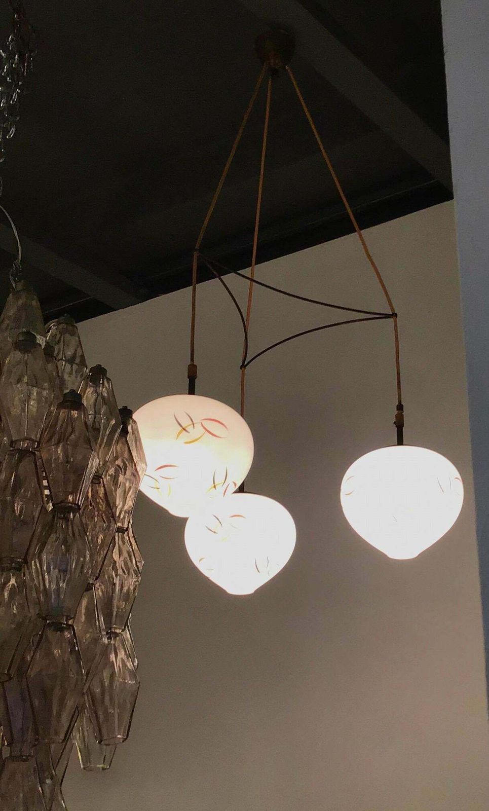 photo furniture Stilnovo Style Chandelier Brass Glass 1950 Italy