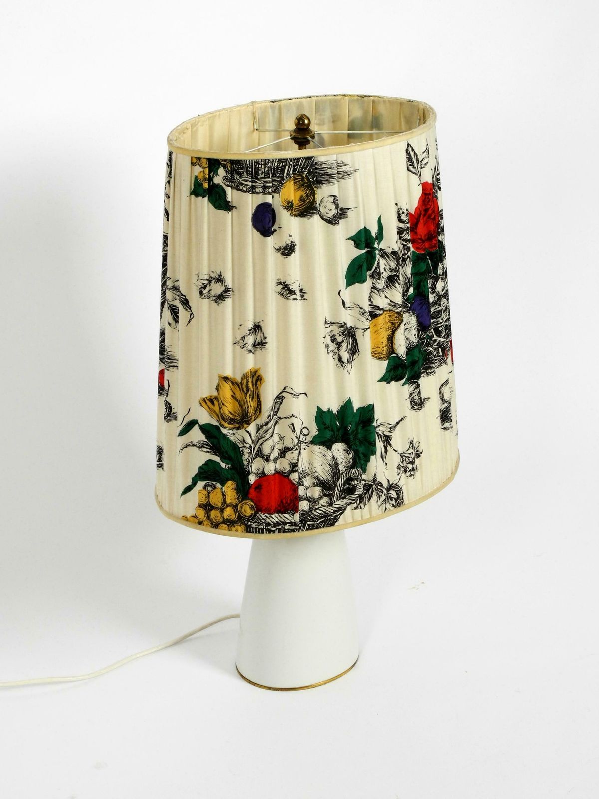Large Elegant 1960s Kpm Table Lamp In Porcelain And Pleated Silk Lampshade photo for sale