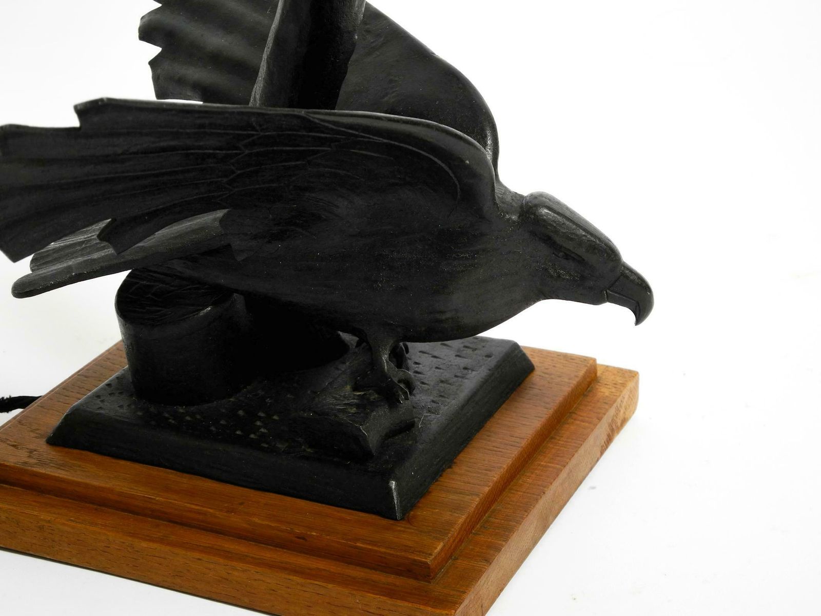 photo vinterior Very Elegant Large 1940s Table Lamp Made Of Iron In The Shape Of An Eagle