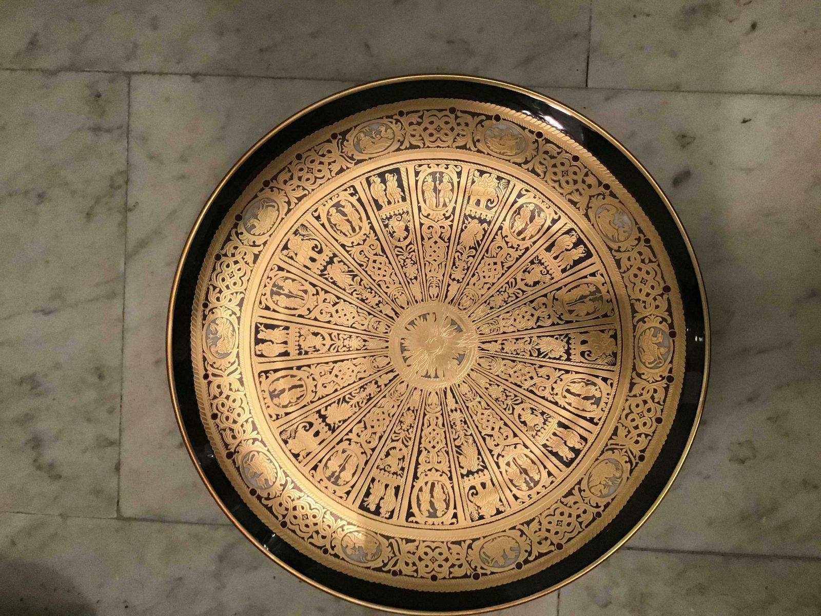 2621.0 Morbelli “Brocchiere” Porcelain Wall Plate Pure Gold 1960 Italy photo