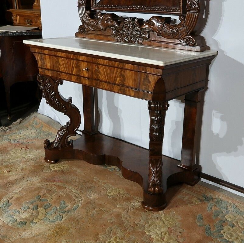 photo vintage Important Writing Dresser In Mahogany, Restoration Period Early, 19th Century