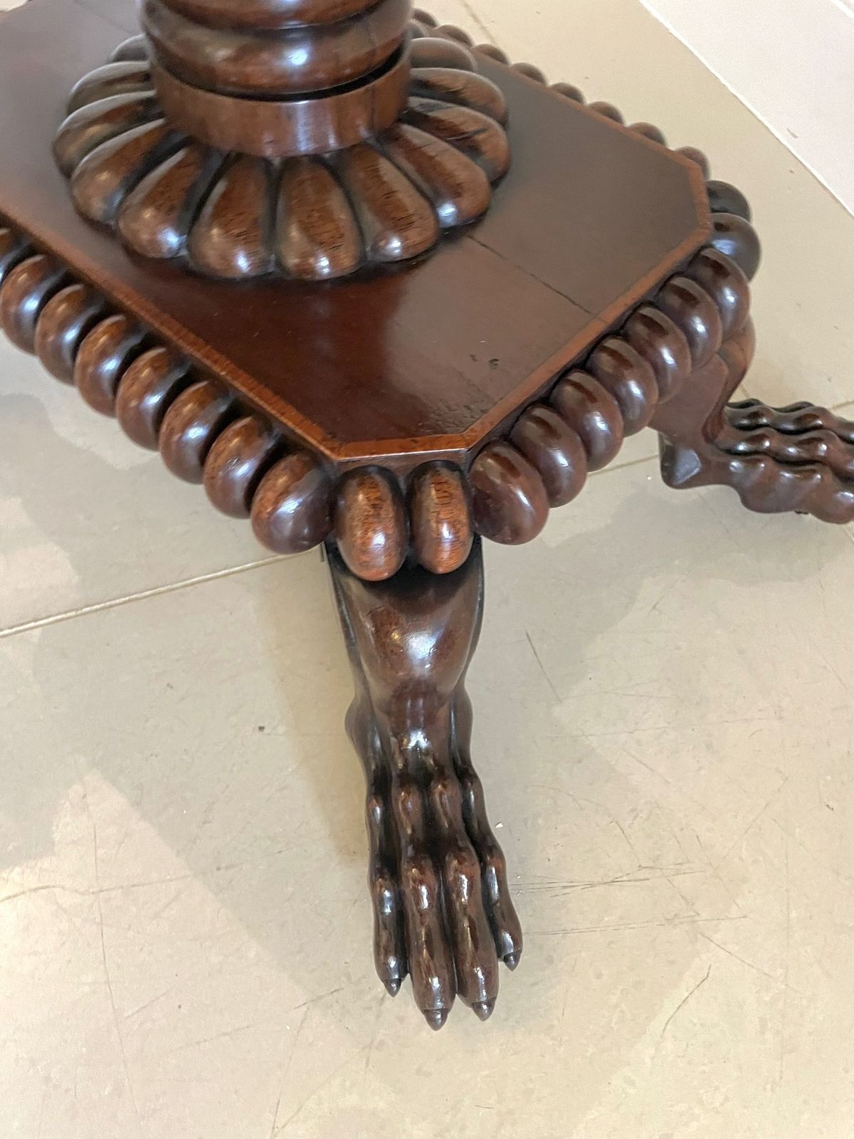 photo furniture Fine Quality Antique Carved Rosewood Brass Inlaid Card Table