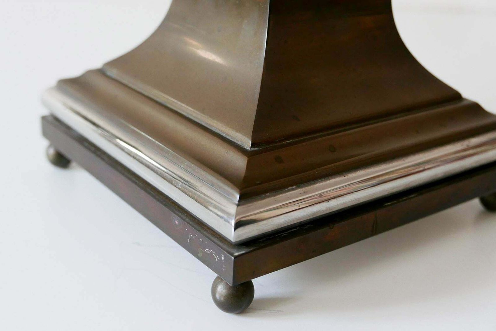 5902.0 Lucite Obelisk Table Lamp By Sandro Petti For Maison Jansen, France, 1970s photo