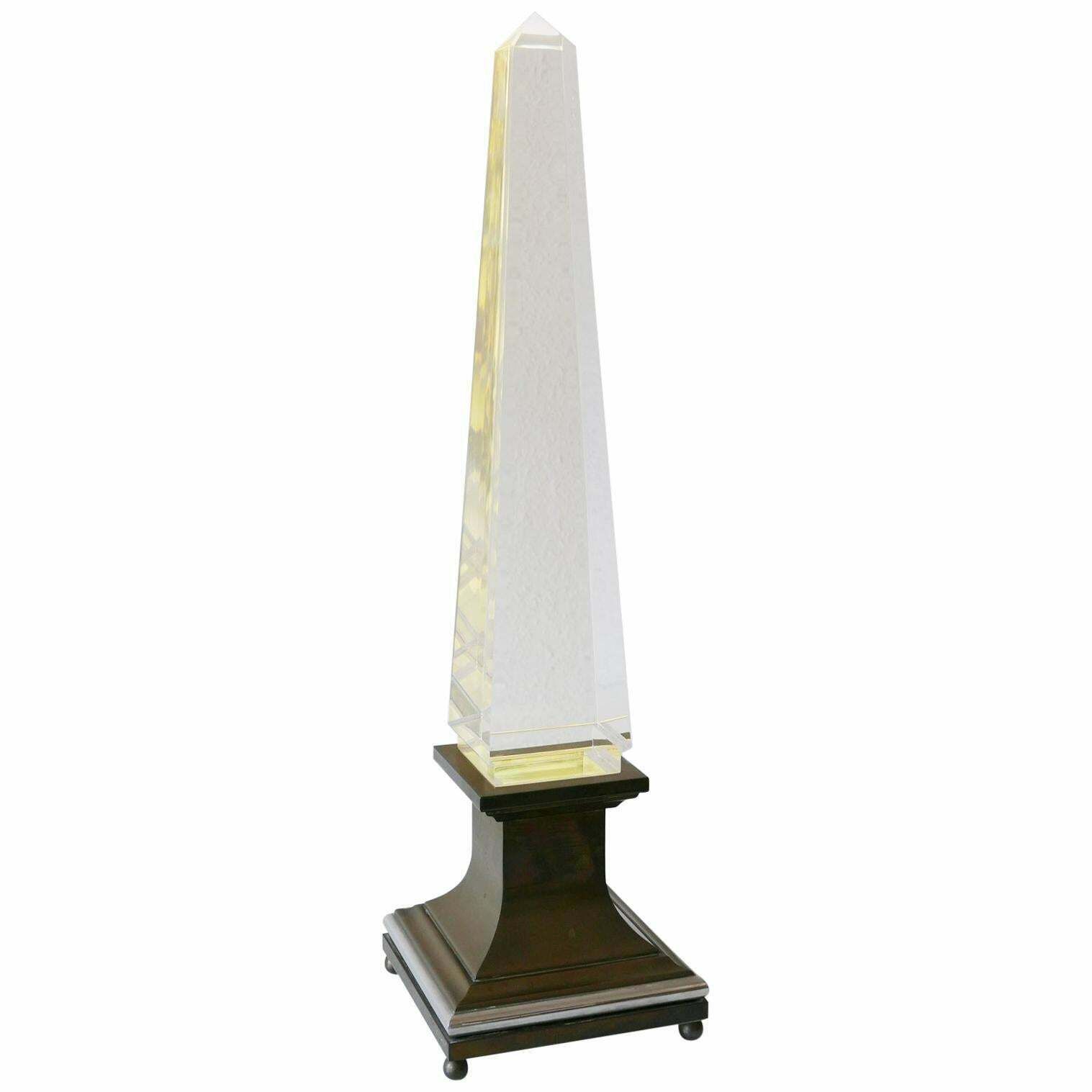 photo vintage Lucite Obelisk Table Lamp By Sandro Petti For Maison Jansen, France, 1970s