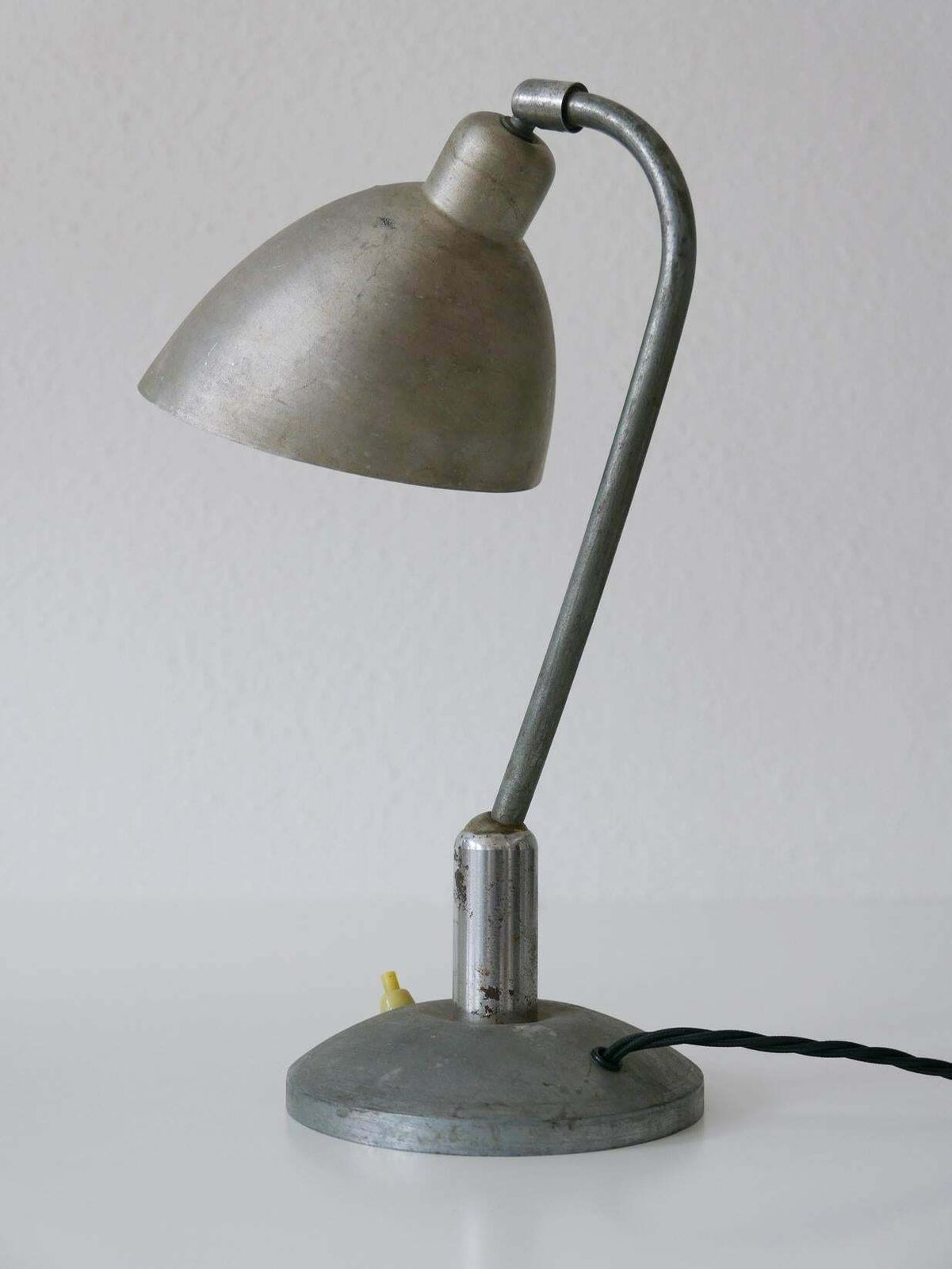 photo vinterior Rare Czech Functionalist Or Bauhaus Table Lamp By Franta ‘Frantisek’ Anyz, 1920s