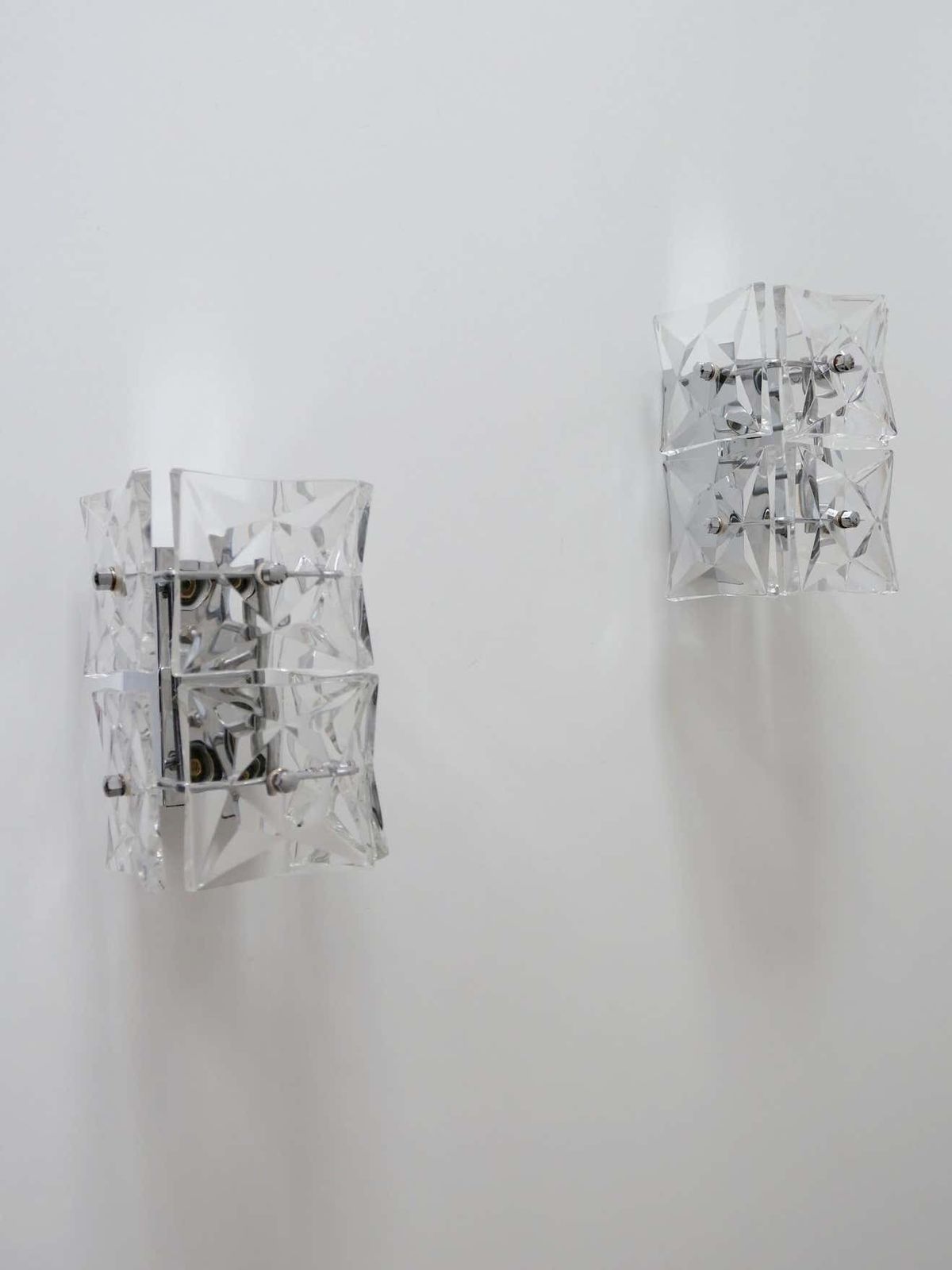 1226.0 Set Of Two Mid Century Modern Kinkeldey Crystal Glass Sconces Or Wall Lamps photo