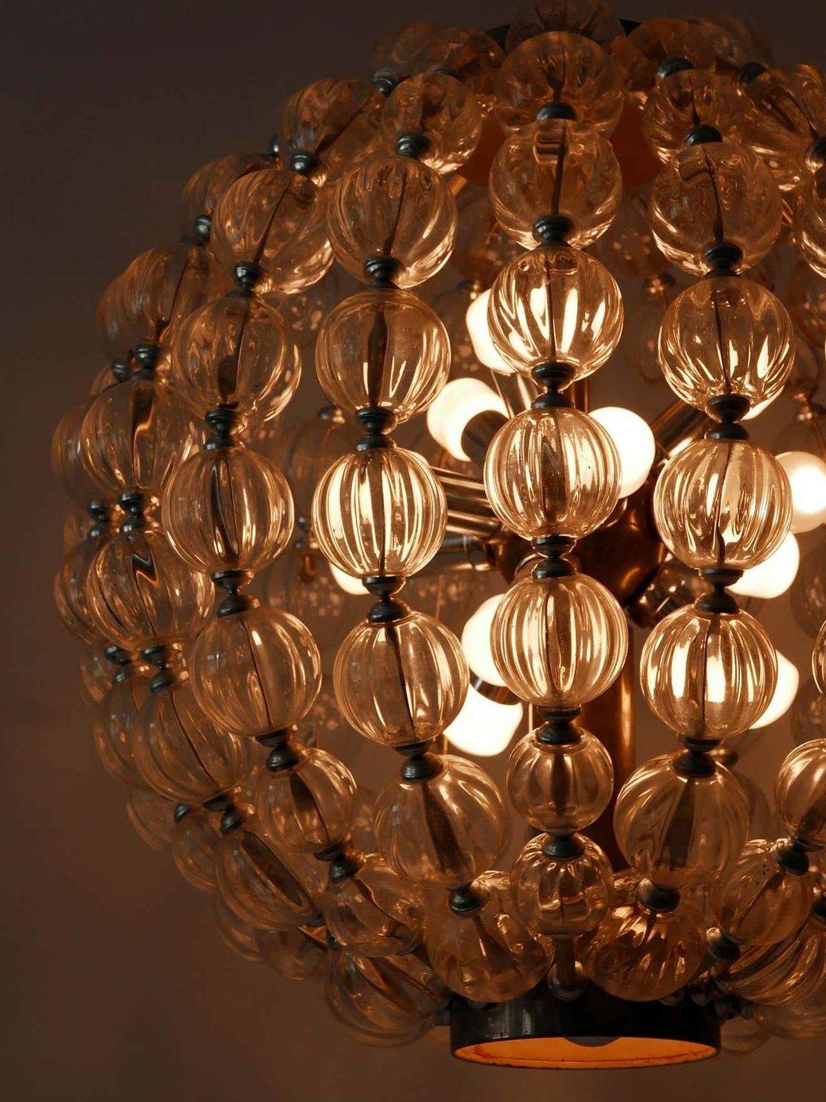 photo vinterior Huge Mid Century Modern 13 Flamed Glass Sputnik Chandelier Or Pendant Lamp 1960s