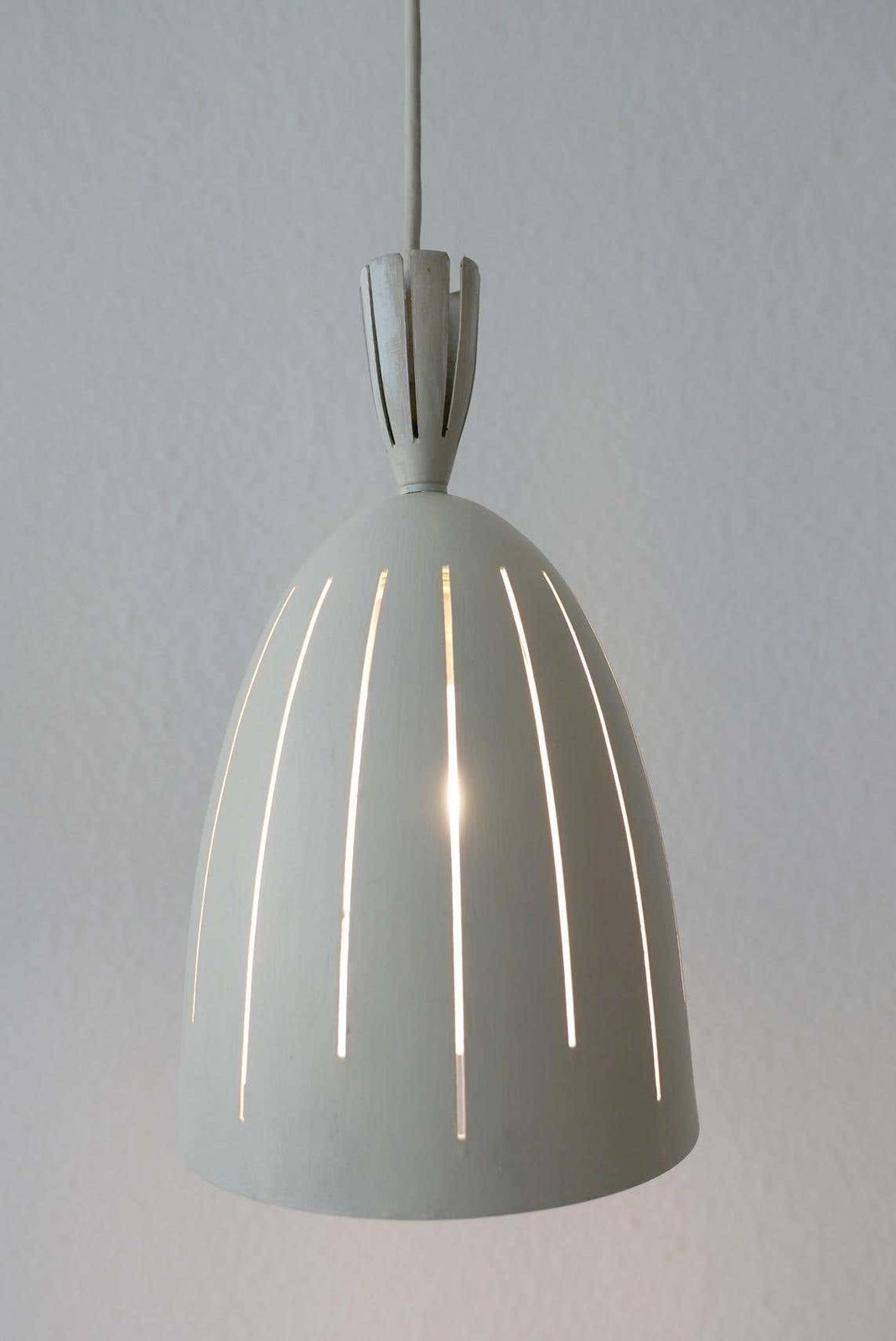 Set Of Three Lovely Mid Century Modern Diabolo Pendant Lamps, 1950s, Germany photo vintage
