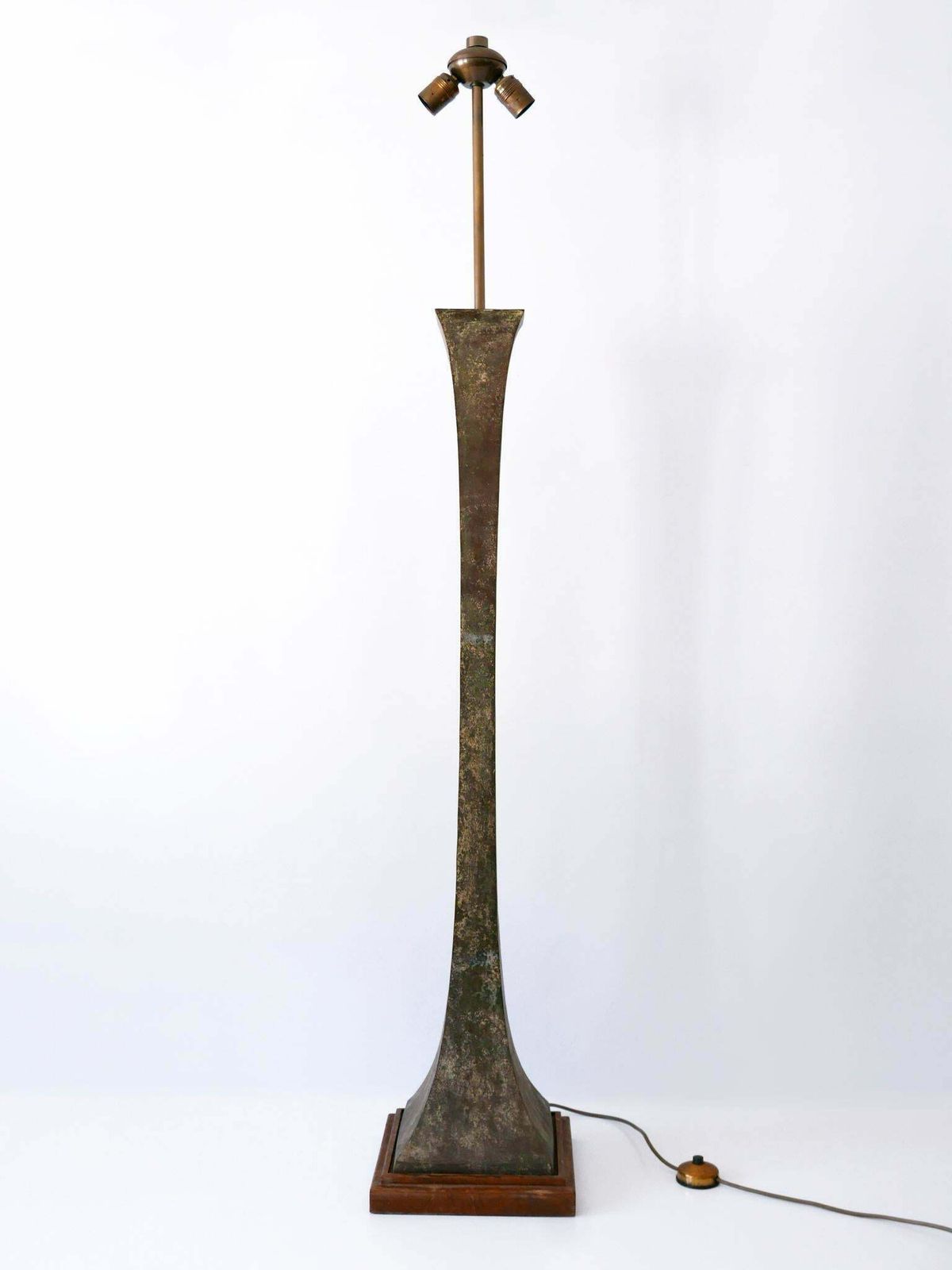 photo furniture Verdigris Bronze Floor Lamp By Stewart Ross James For Hansen Lighting, 1960s