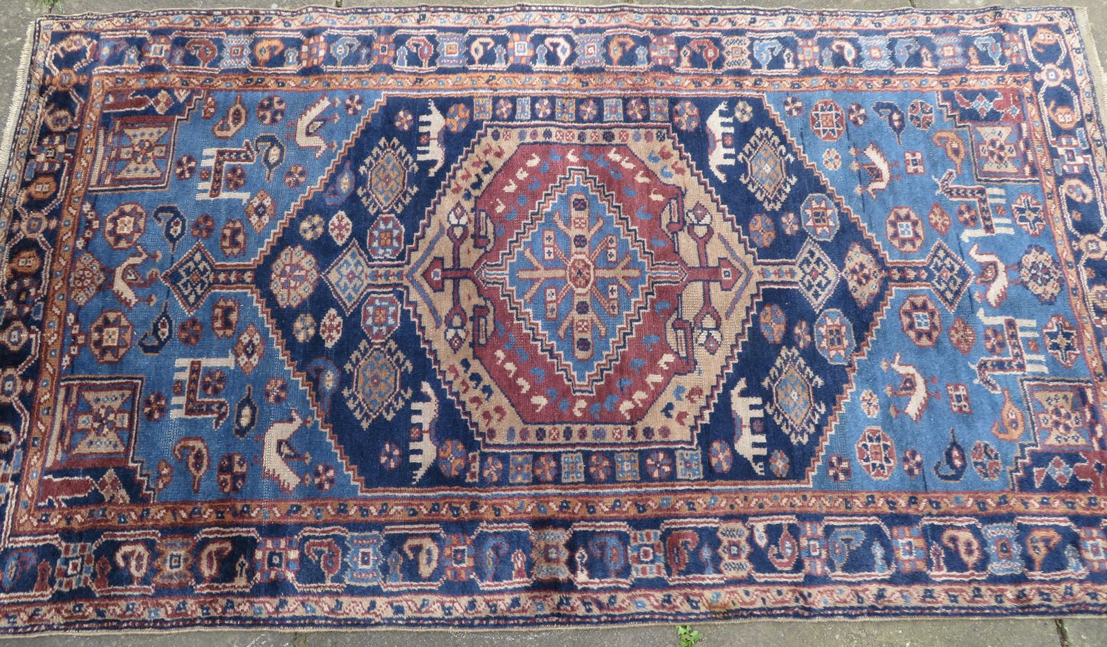 Antique Turkish Yuruk Kurdish Rug. Eastern Anatolia. 217cm X 122cm. photo vinterior