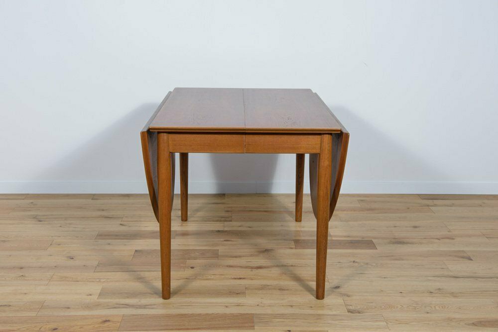 Mid Century Danish Extendable Dining Table In Teak, 1960s photo for sale