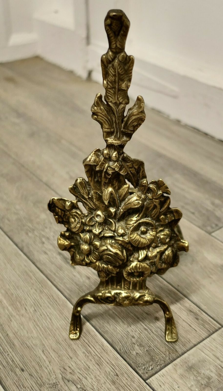 Superb Quality And Design 19th Century Heavy Brass Fender With Andirons photo 654.0