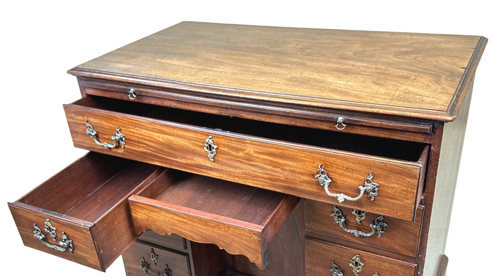 Georgian 18th Century Mahogany Kneehole Desk (England, Circa 1760) photo for sale
