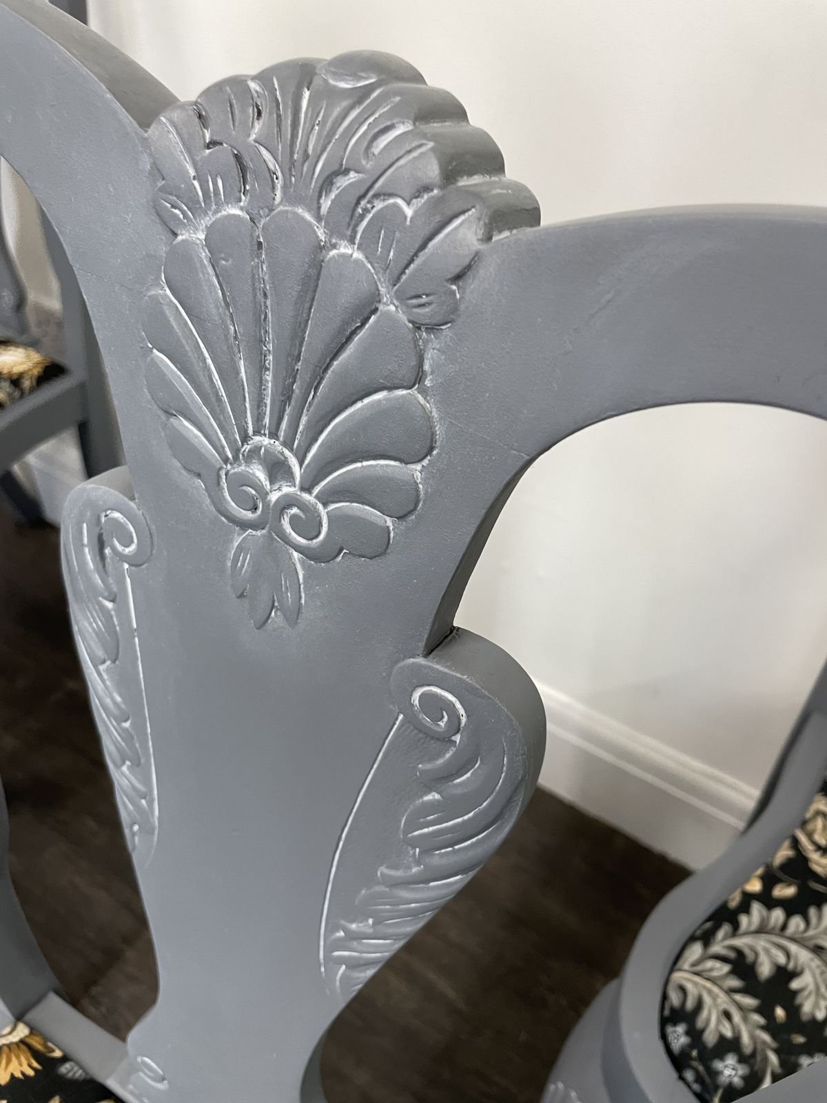 Set Of 4 Grey Queen Anne Style Splat Back Dining Chairs photo buy