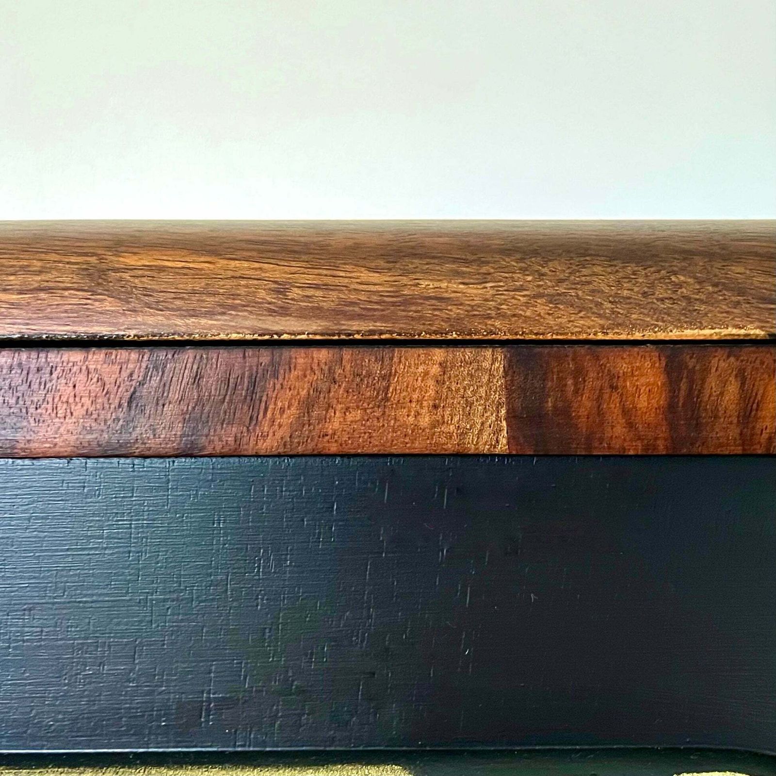photo furniture Mid Century Modern Bar / Drinks Cabinet With Extendable Sides   Nudes