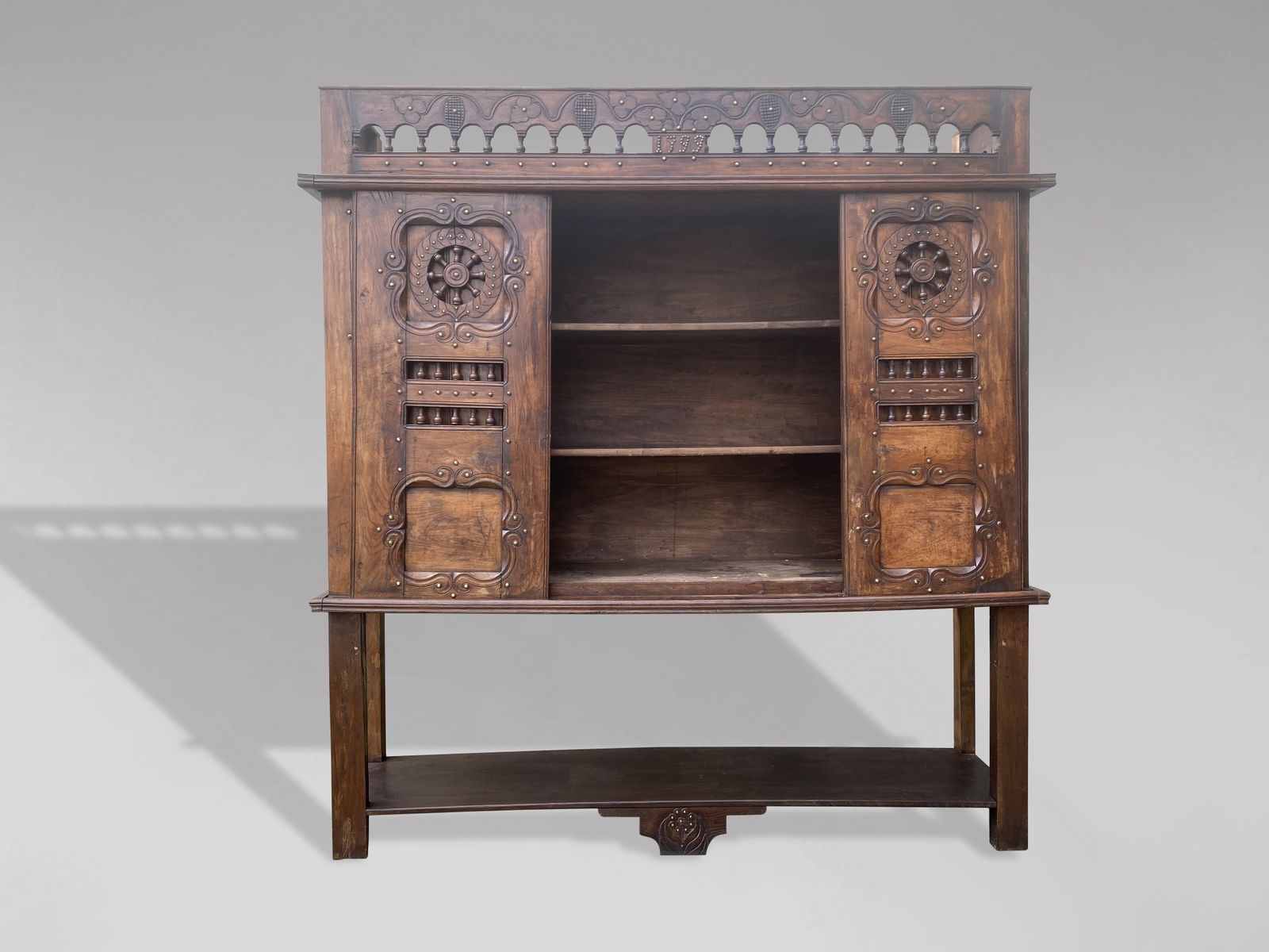 19th Century French Lit Clos Breton Cupboard photo vinterior