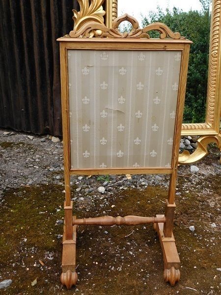 Antique Mahogany Firescreen With Tapestry Panel photo vinterior