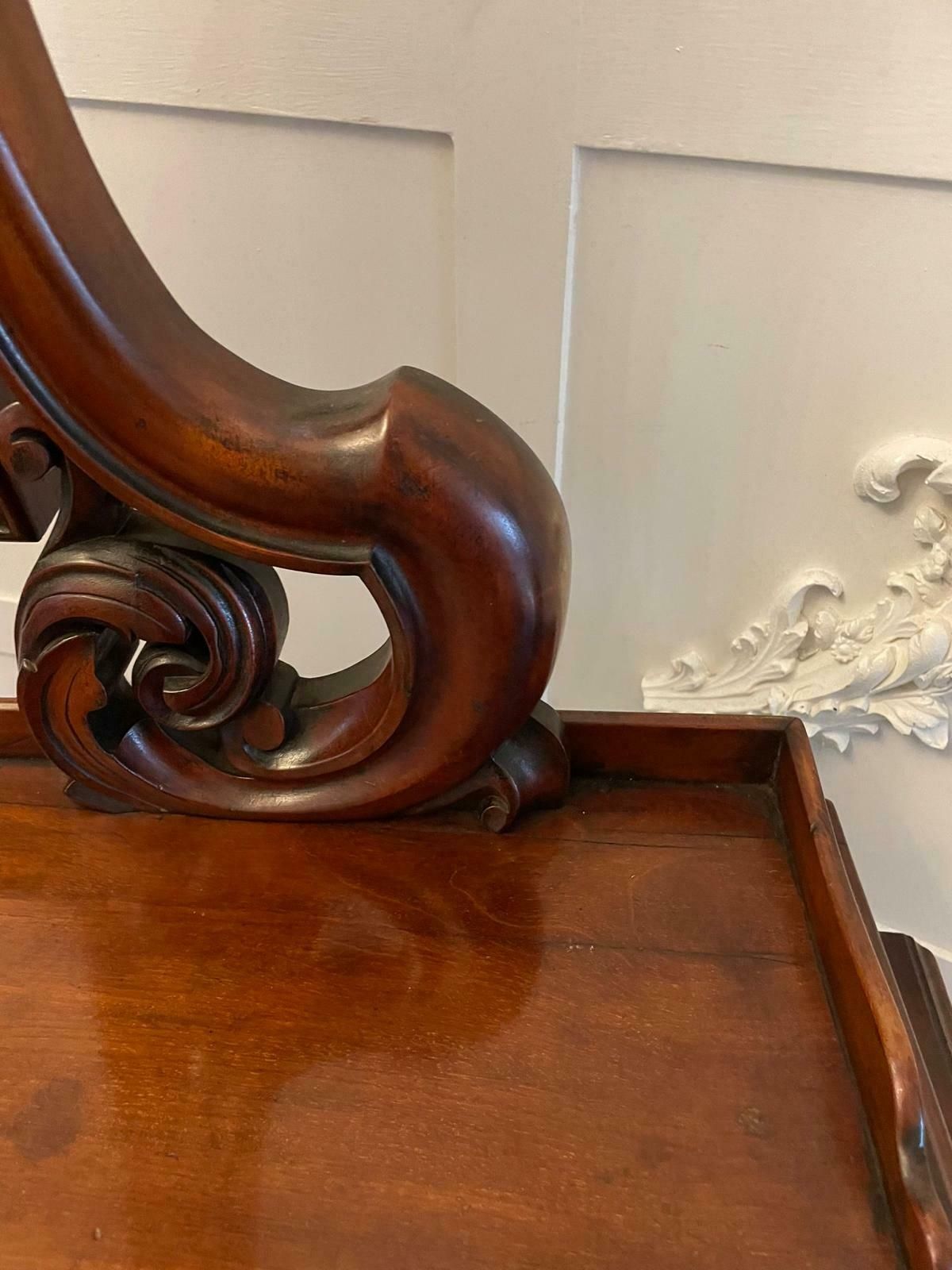 photo furniture Quality 19th Century Antique Carved Mahogany Dressing Table