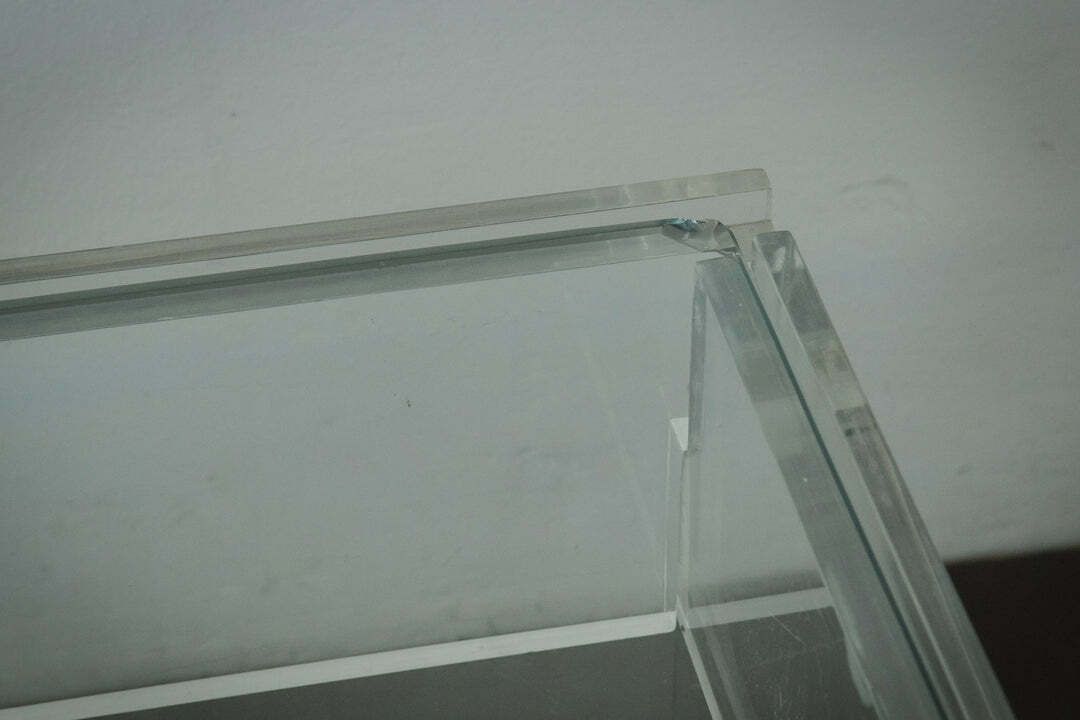 photo buy Grote Modernistische Salontafel Van Glas En Perspex, Jaren 1970.