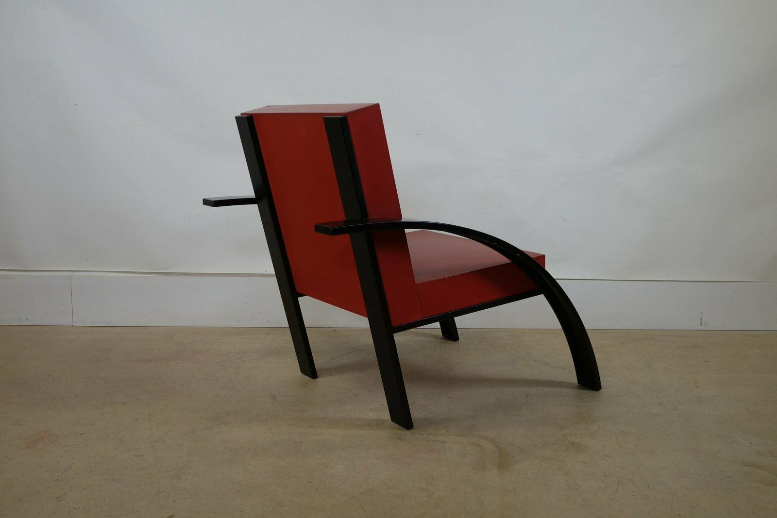 Aldo Rossi Parigi Chair 1989., 1980s photo for sale