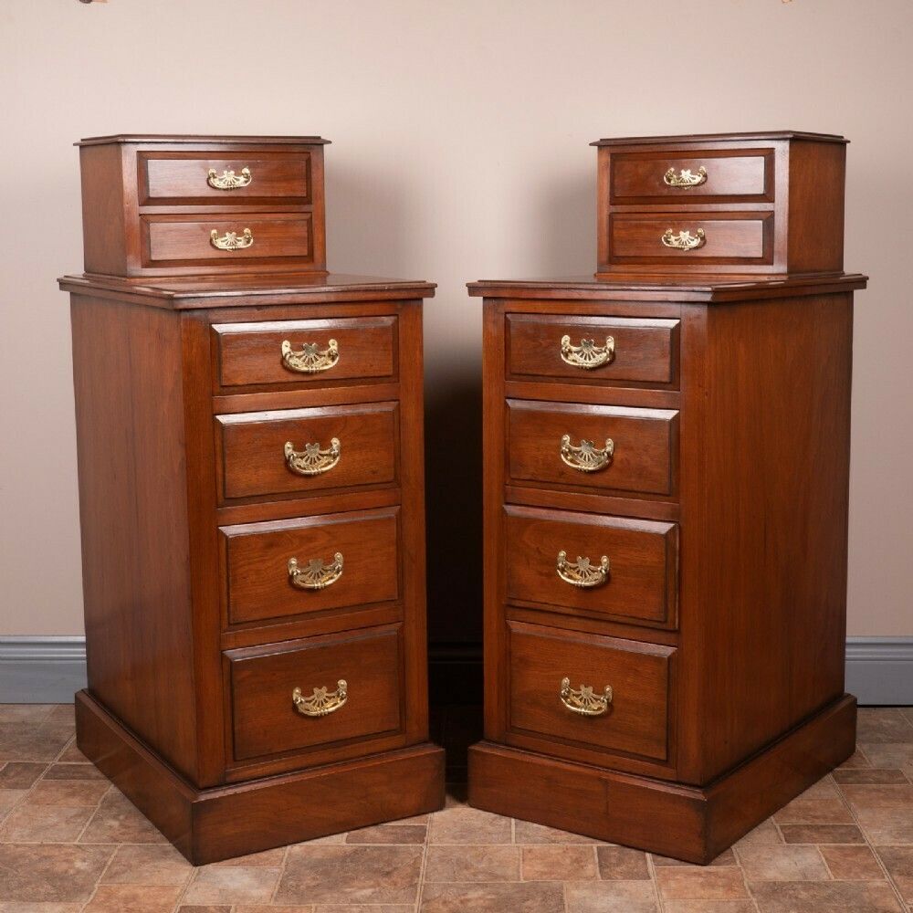 Good Quality Pair Of Edwardian Walnut Bedside Chests photo for sale