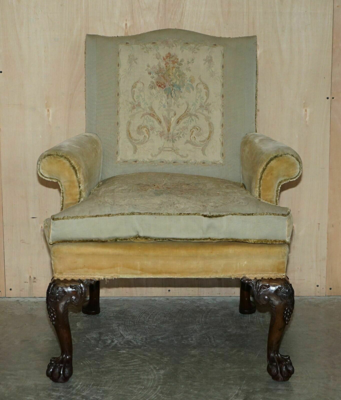 Important Pair Of George III Hand Carved Circa 1780 Antique Lions Paw Armchairs photo Furniture