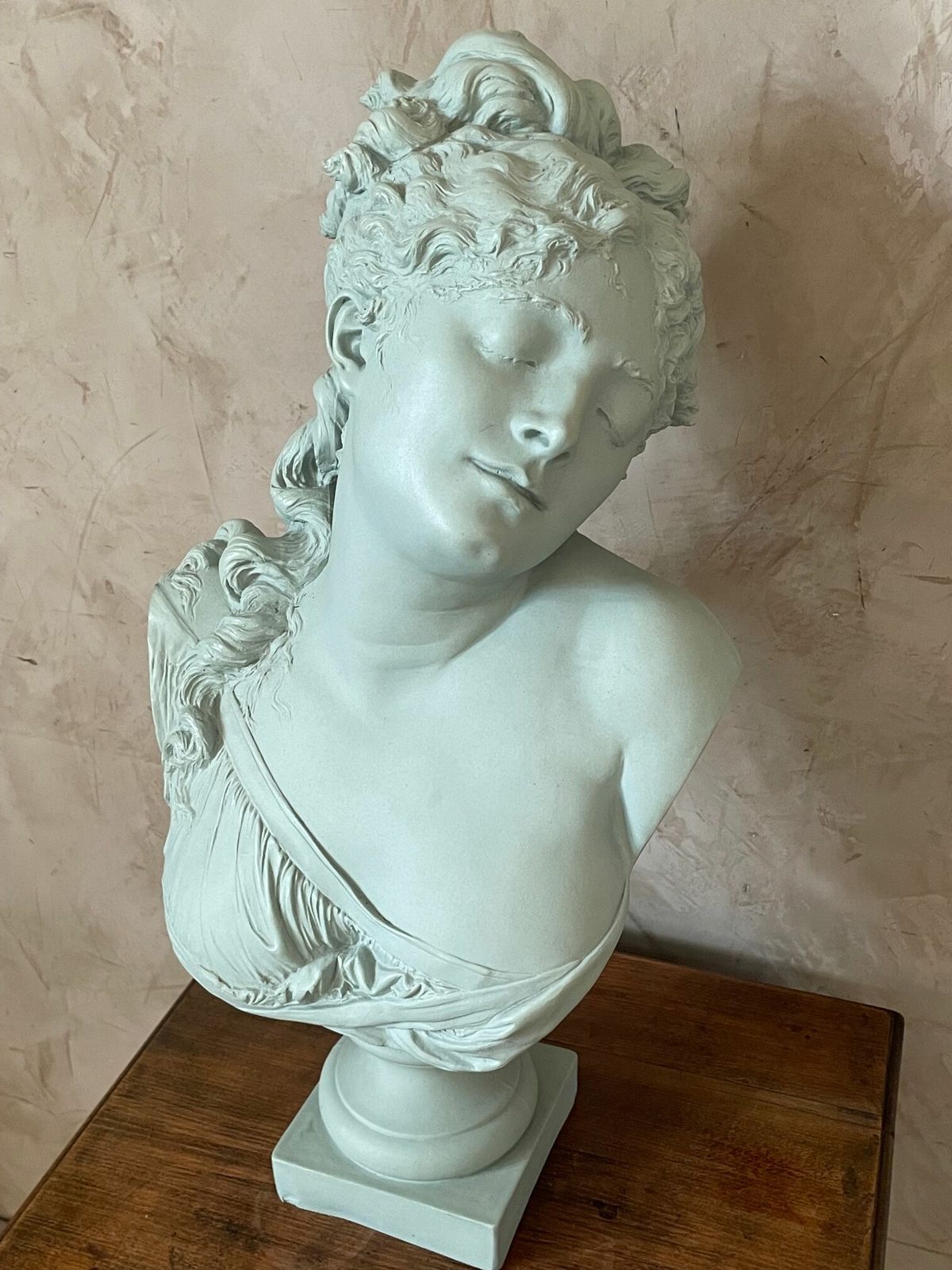 Bust Carrier Belleuse, 18th Century And Earlier photo buy