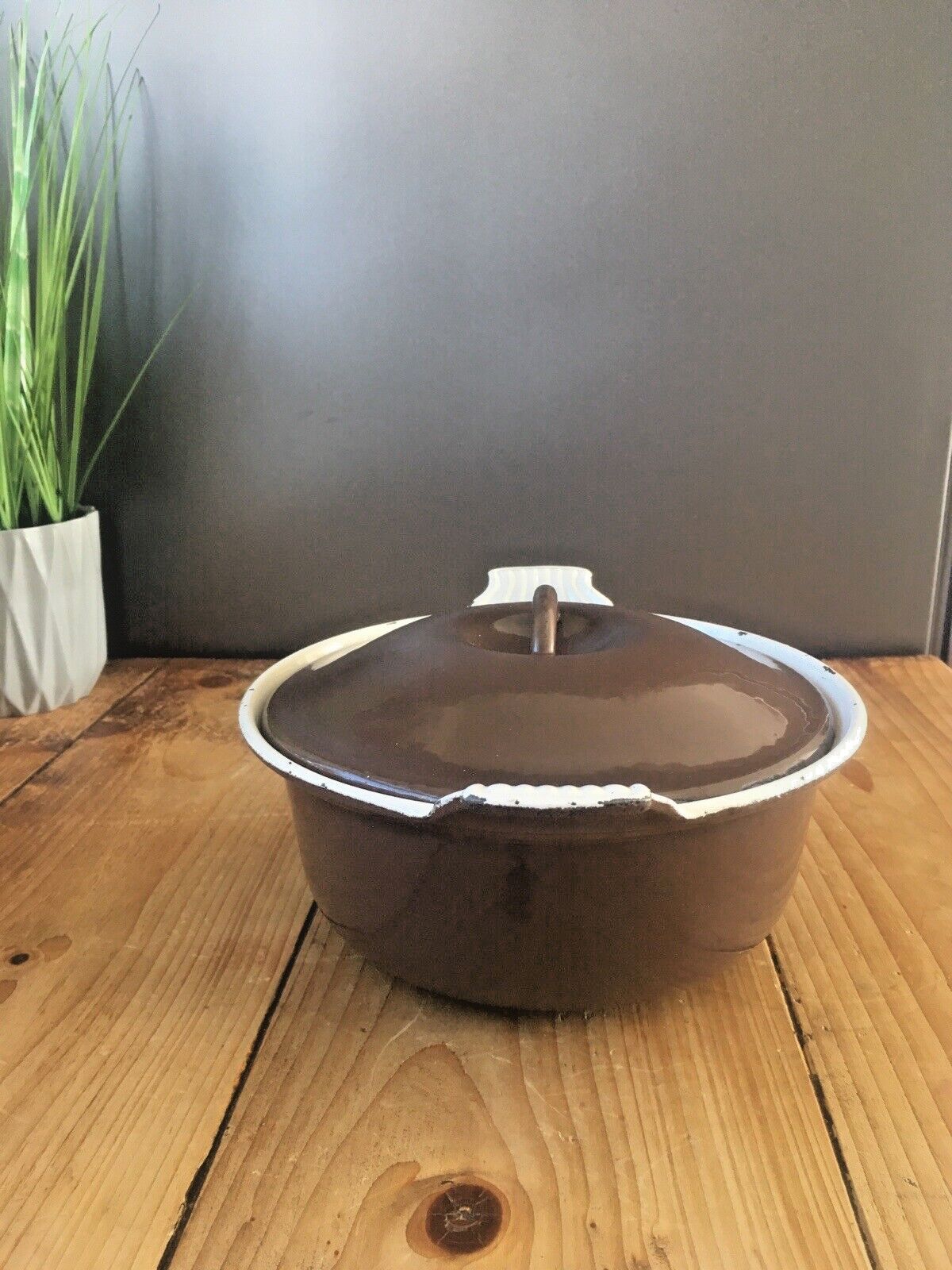 Cousances France Brown Enamel Cast Iron Lidded Casserole Dish Size 22 Le Creuset photo Home Decor