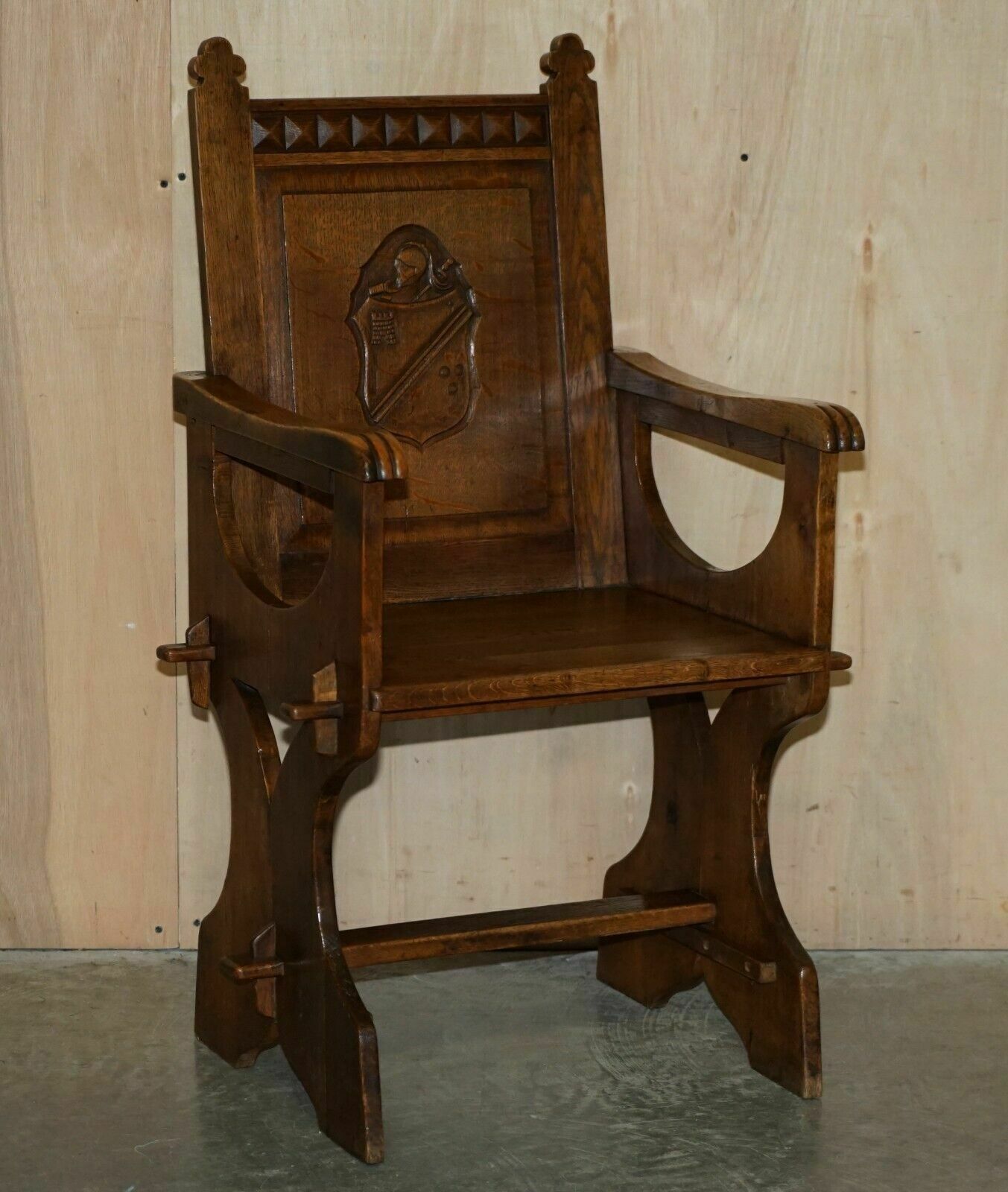 Pair Of Antique Carved English Oak Armchairs With Armorial Crest Coat Of Arms photo for sale