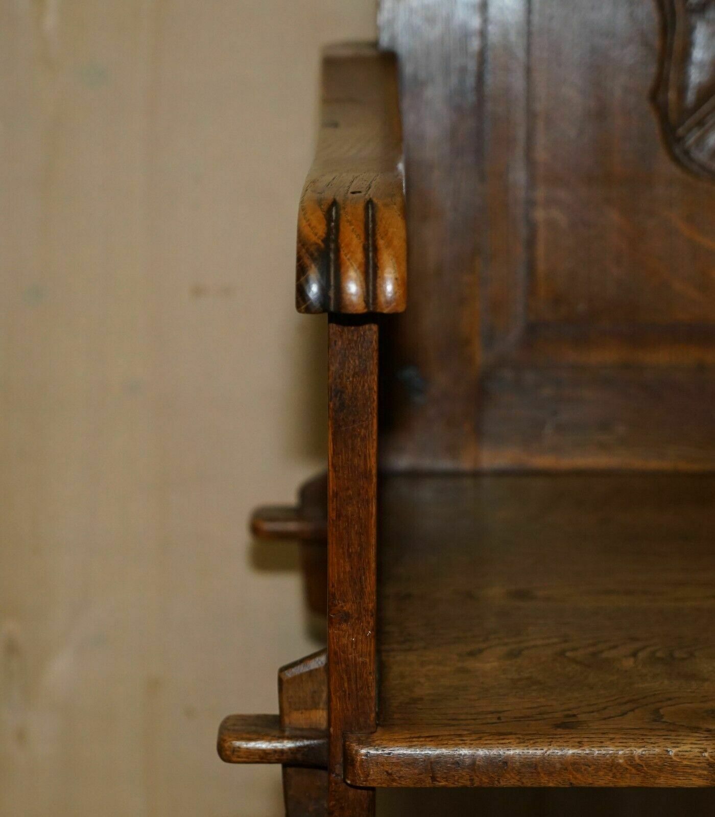 photo furniture Pair Of Antique Carved English Oak Armchairs With Armorial Crest Coat Of Arms
