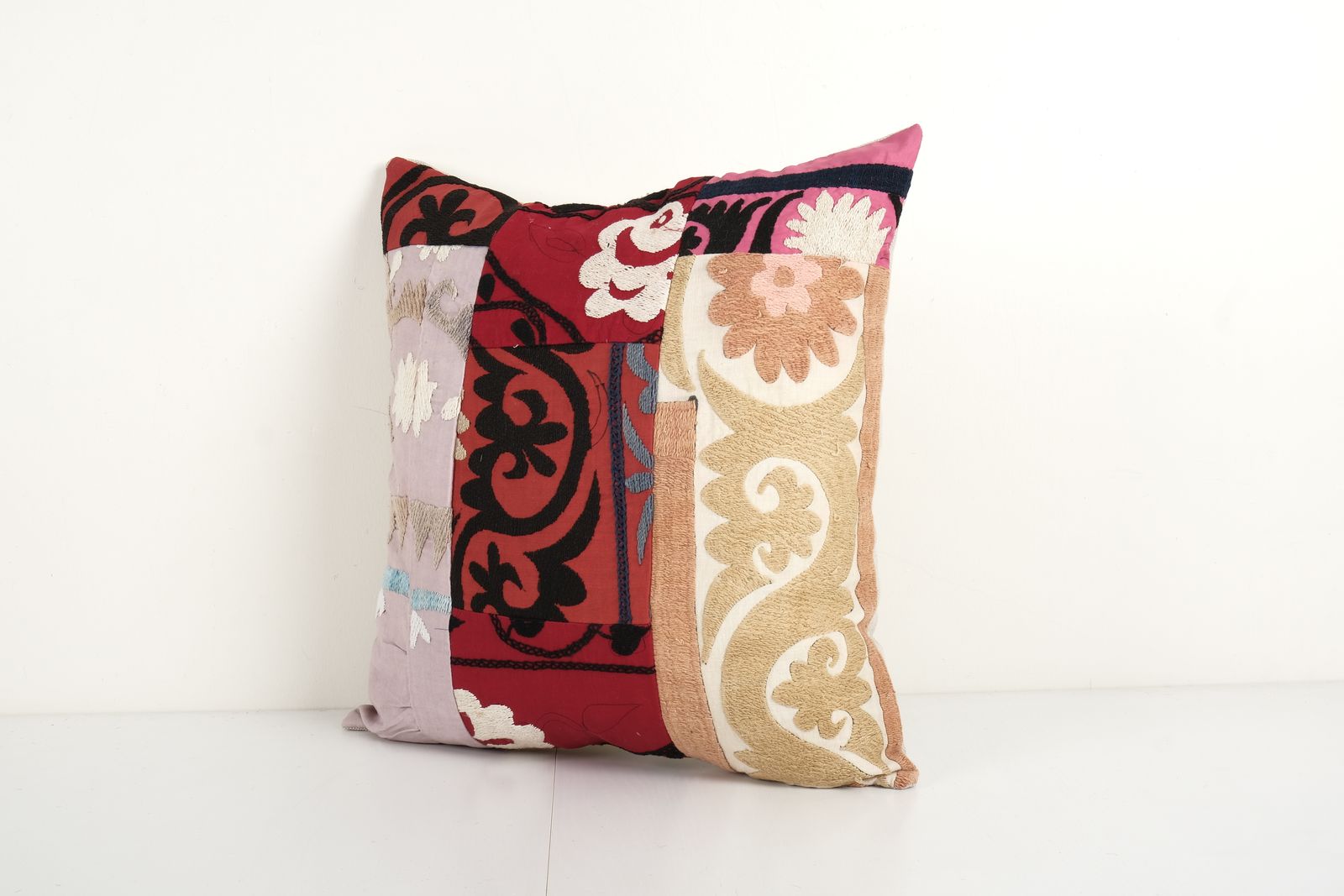 Vintage Patchwork Kilim Pillow Cover, Ethnic Tribal Cushion Cover, Home Decor 18'' X 19'' photo Textiles