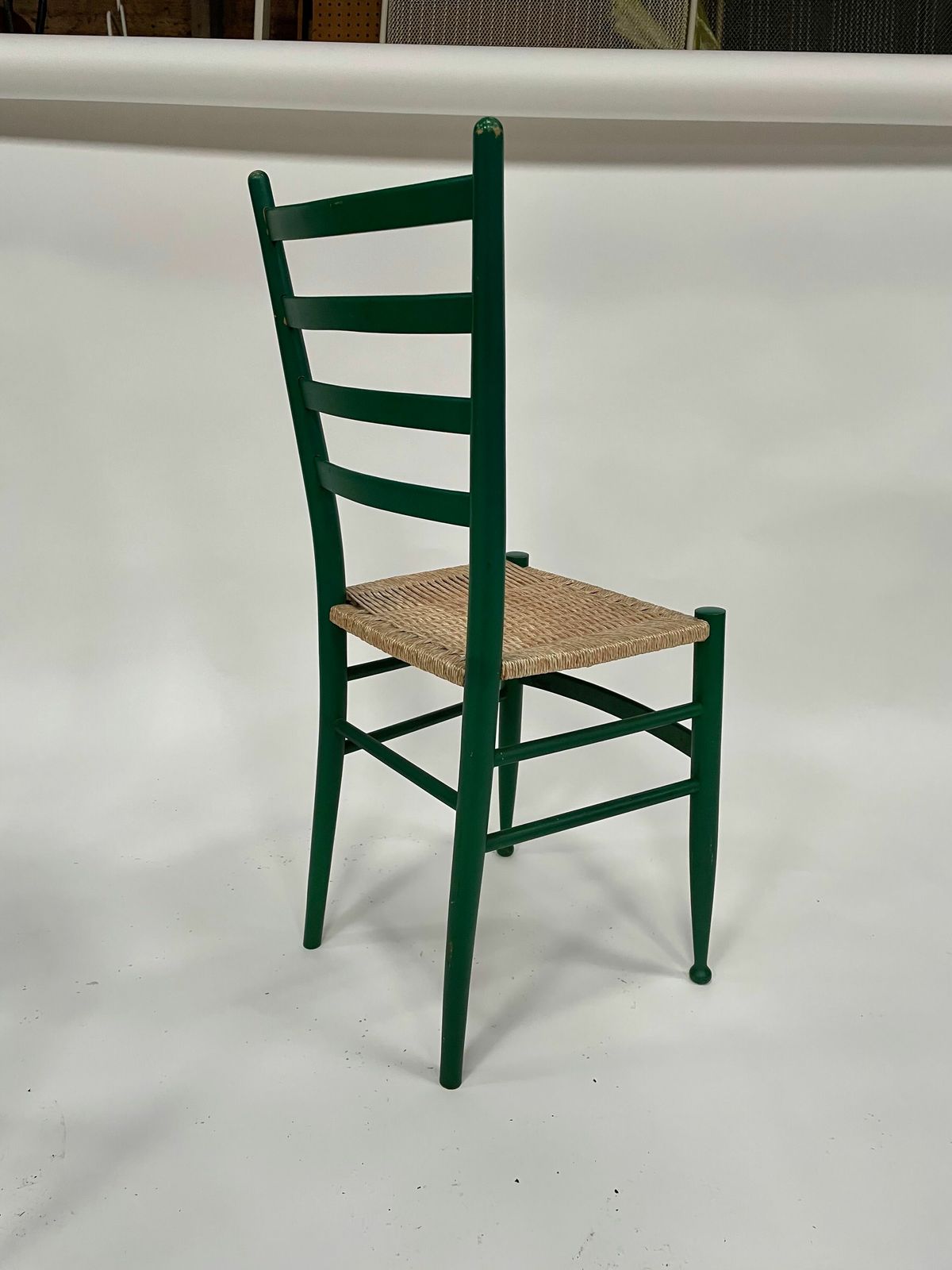 Set Of 4 Wooden Chairs In The Italian Chiavari Style photo vintage