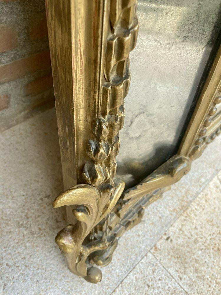 photo vintage Antique French Louis XVI Gold Leaf Beveled Mirror, 1890