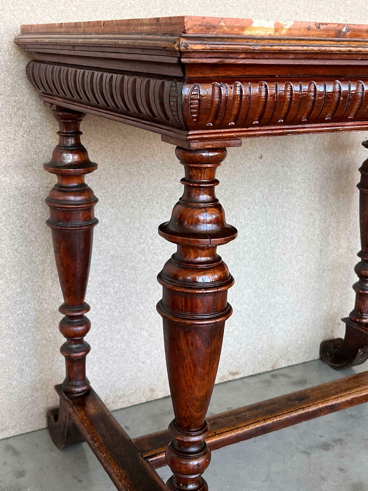 photo furniture Italian 1800s Neoclassical Walnut Side Table With Marble Top And Carved Decor