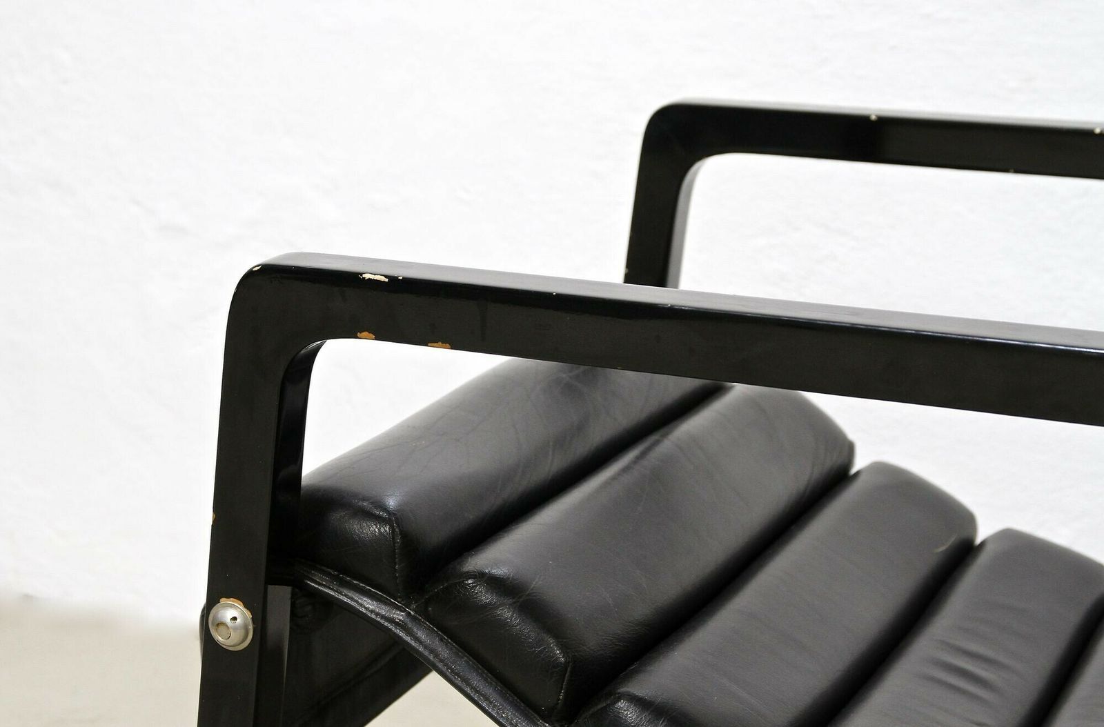 photo vintage Transat Chair With Black Leather, Design Eileen Gray 1927, France Ca. 1975